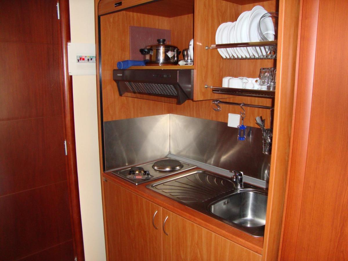 Captain Stavros Hotel Nidrí Kültér fotó