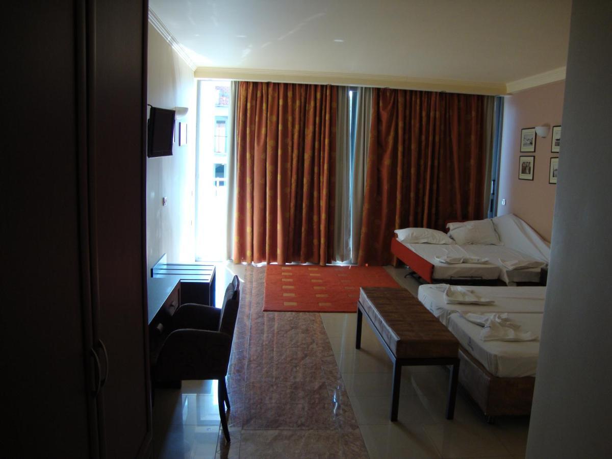 Captain Stavros Hotel Nidrí Kültér fotó