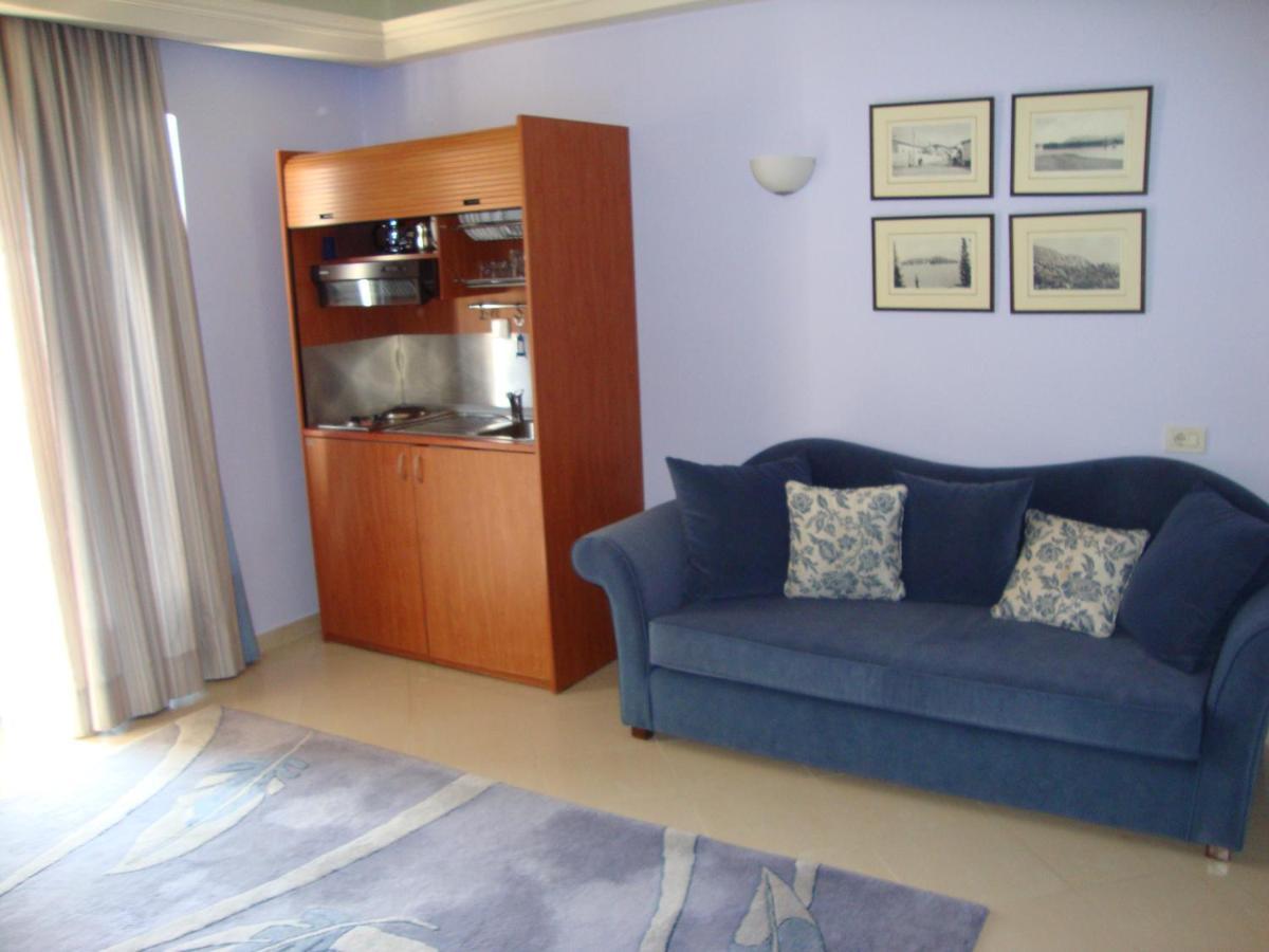 Captain Stavros Hotel Nidrí Kültér fotó