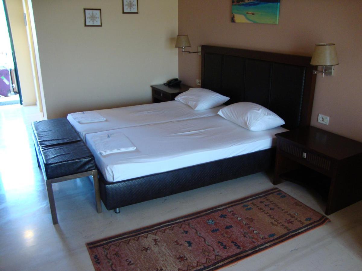 Captain Stavros Hotel Nidrí Kültér fotó