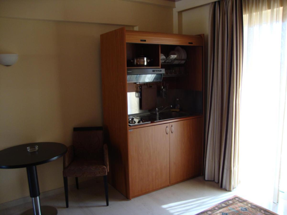 Captain Stavros Hotel Nidrí Kültér fotó