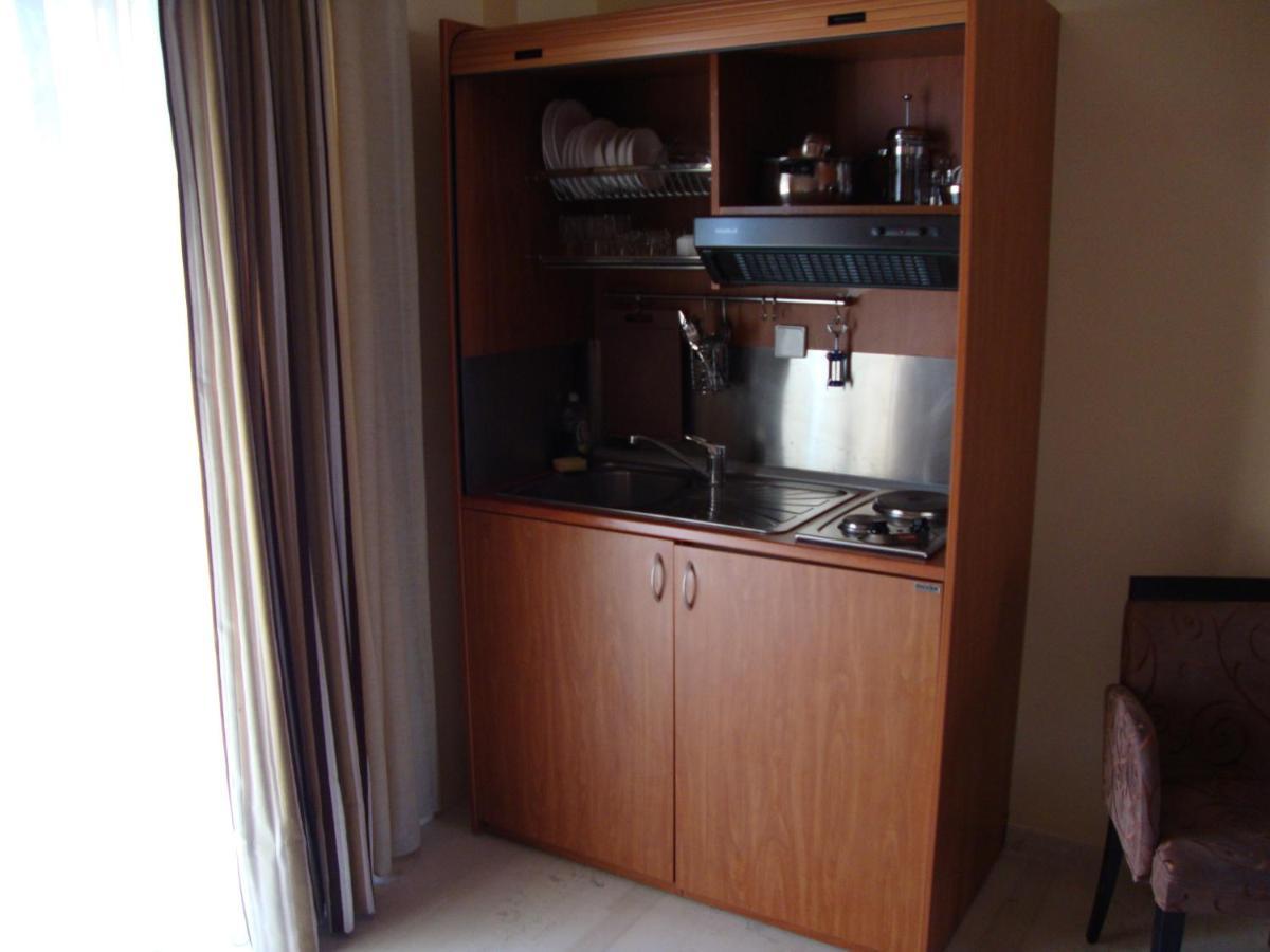 Captain Stavros Hotel Nidrí Kültér fotó